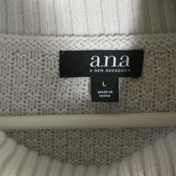 a.na. Chunky Cable Knit Sweater Women's Sz L Grey White Long Sleeve Turtle Neck - Picture 2 of 9